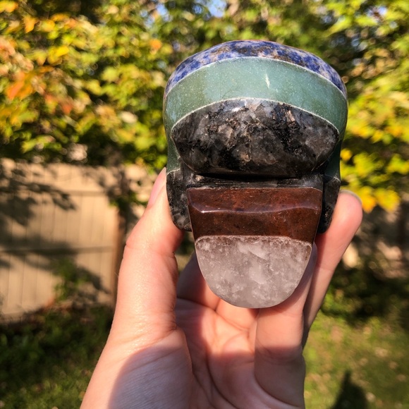 Chakra healing crystal skull - Picture 6 of 8